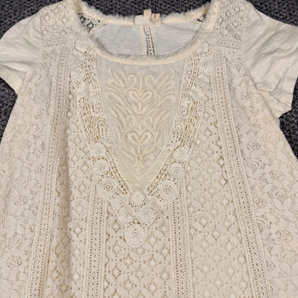 Meadow Rue Anthropologie Lace Embroidered Top S Ivory‎ Boho Frayed Neckline